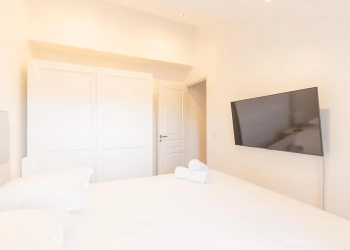 Apartment 121 Marinas - 3 Bedroom - Parking *