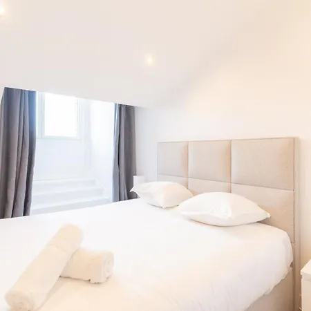 121 Marinas - 3 Bedroom - Parking * Ντοβίλ
