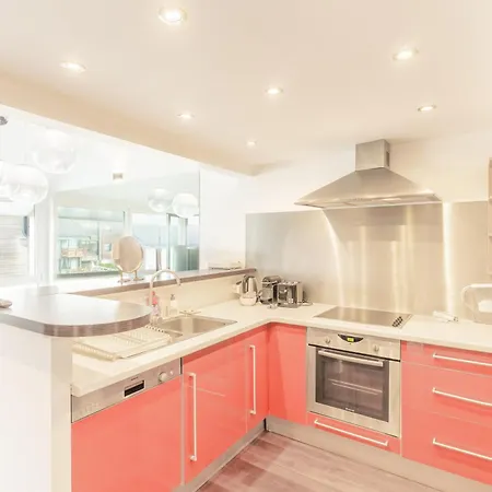 121 Marinas - 3 Bedroom - Parking