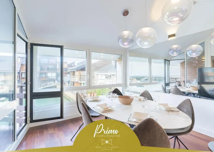 121 Marinas - 3 Bedroom - Parking Deauville