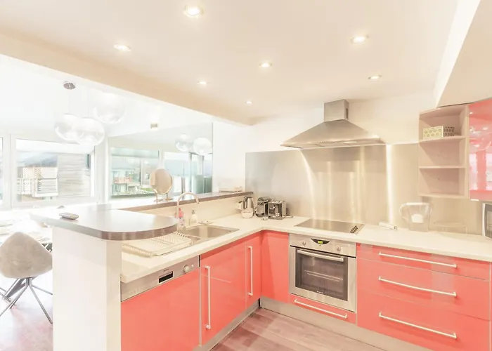 121 Marinas - 3 Bedroom - Parking